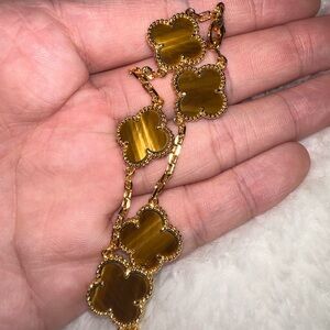 Brand new natural tiger eye bracelet